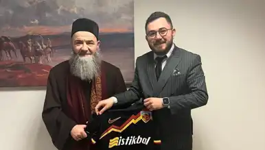 Önemli Bir Din Adamı Hastaneye Kaldırıldı