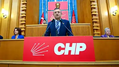 Özel'den Sokak Hayvanları Yasası Çağrısı
