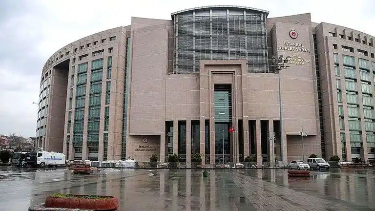 CHP İstanbul İl Kongresi Mahkeme Kararıyla Durduruldu
