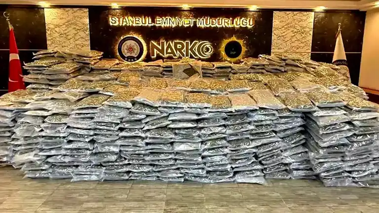 İstanbul'da 880 Kg Uyuşturucu Operasyonu